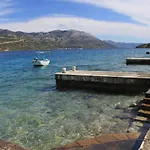 By The Sea Kneza, Korcula - 9171 *