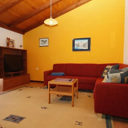 By The Sea Kneza, Korcula - 9171